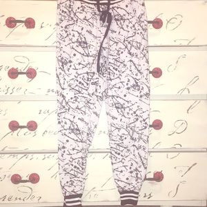 🥀Spotted Joggers
